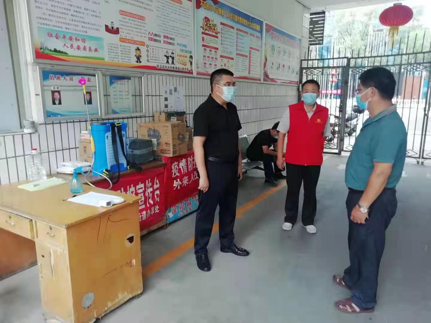設計院秦院長到家屬院3.jpg
