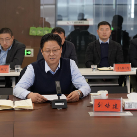 市政府副市長(zhǎng)張威一行蒞臨市產(chǎn)業(yè)集團(tuán)(1)261.png